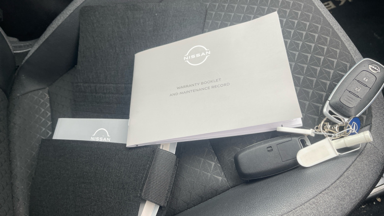 Nissan Juke 1.0 DiG-T N-Connecta 5dr Petrol Hatchback